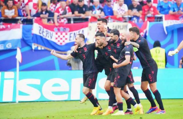 b体育官网-天才少年们的欧洲杯，不止于足球