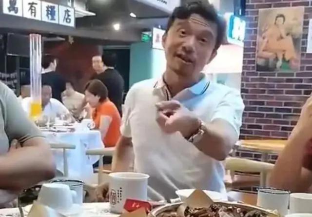 b体育app-世界杯看世界观对撞，“就压着打”大战“就蹲着活”